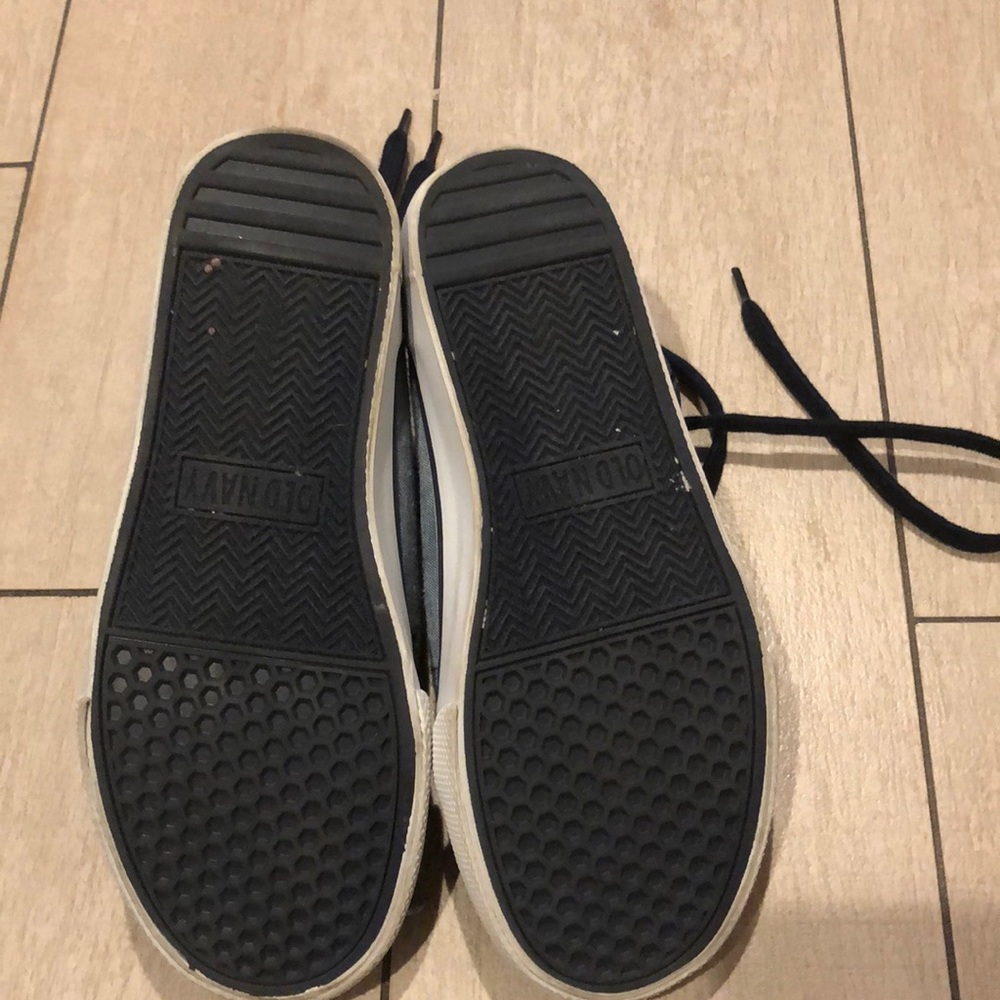 Shoes - Picture 4 of 5